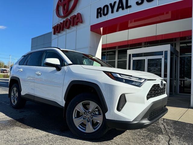 2025 Toyota RAV4 XLE