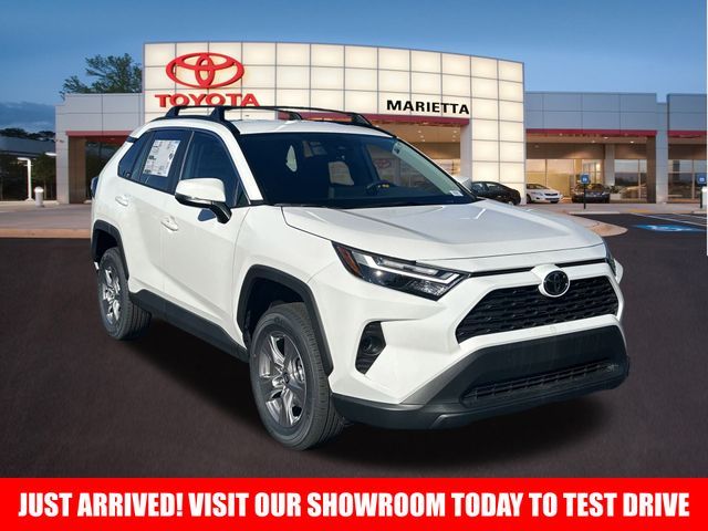 2025 Toyota RAV4 XLE