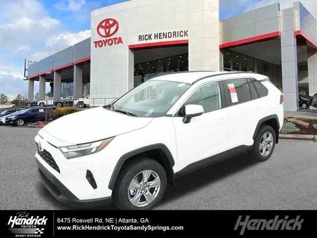 2025 Toyota RAV4 XLE