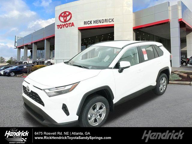 2025 Toyota RAV4 XLE