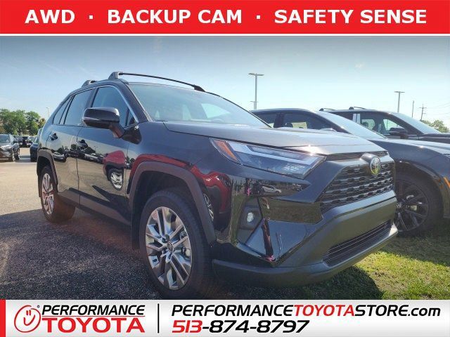 2025 Toyota RAV4 XLE Premium