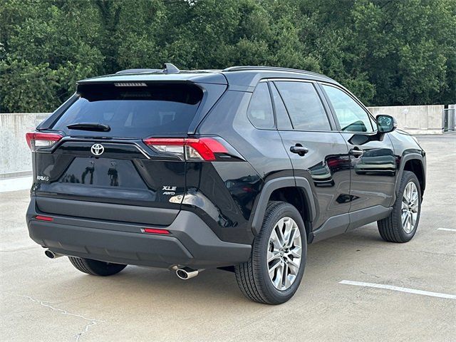 2025 Toyota RAV4 XLE Premium