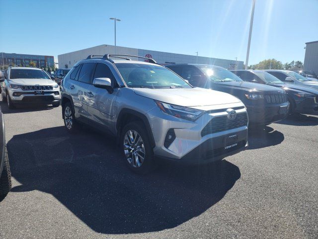 2025 Toyota RAV4 XLE Premium