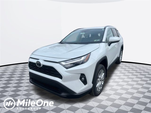 2025 Toyota RAV4 XLE Premium