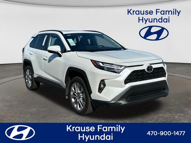 2025 Toyota RAV4 XLE Premium