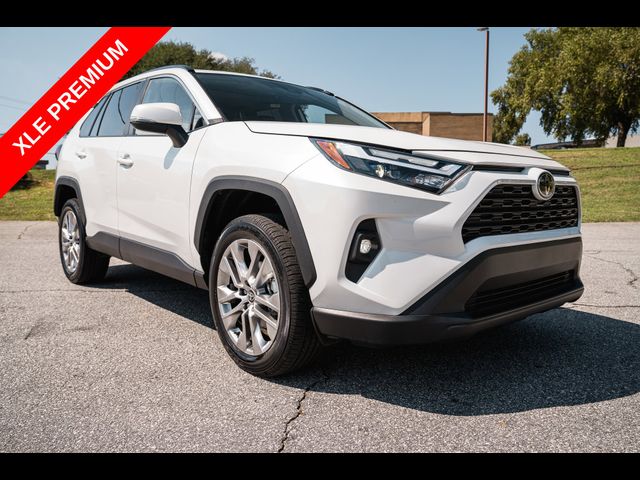 2025 Toyota RAV4 XLE Premium