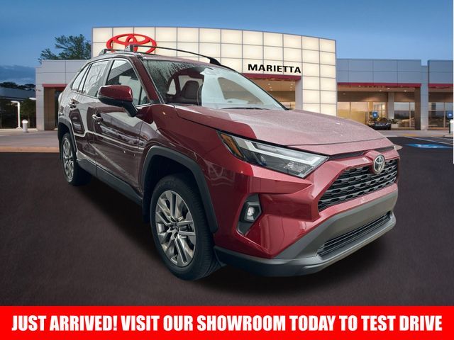 2025 Toyota RAV4 XLE Premium