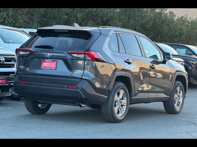 2025 Toyota RAV4 Hybrid LE