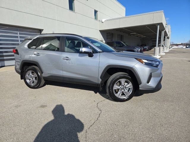 2025 Toyota RAV4 Hybrid LE