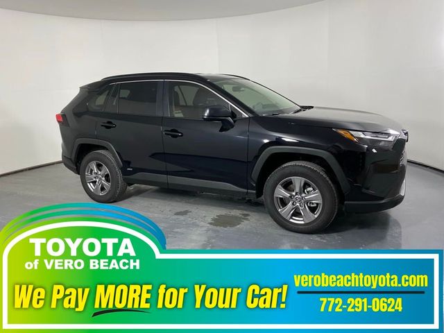 2025 Toyota RAV4 Hybrid LE