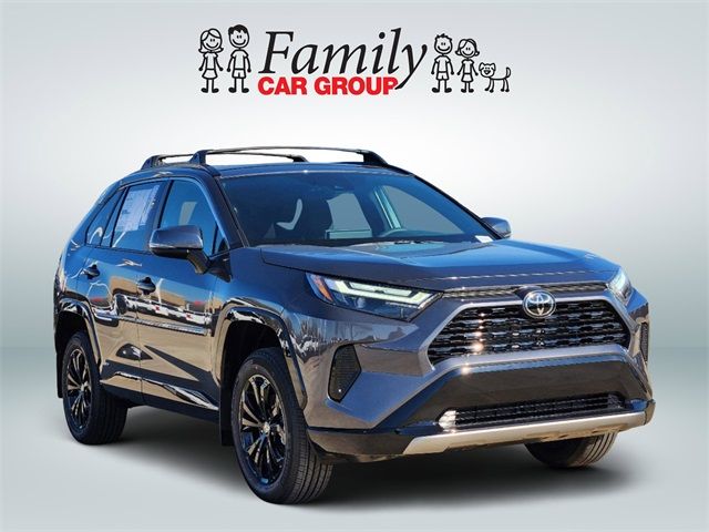 2025 Toyota RAV4 Hybrid SE