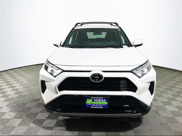 2025 Toyota RAV4 Hybrid SE