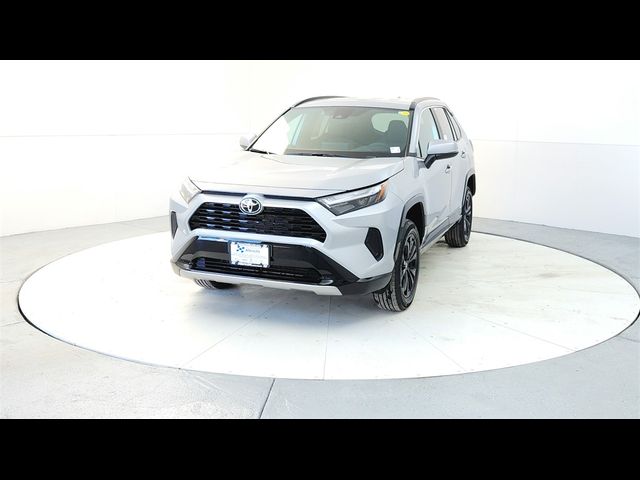 2025 Toyota RAV4 Hybrid SE