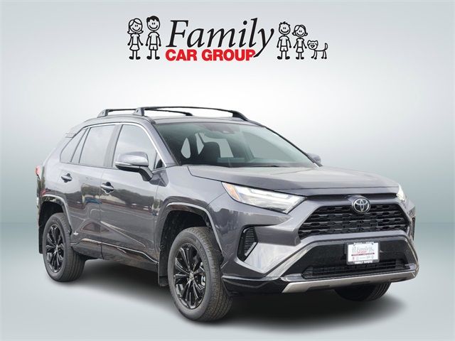 2025 Toyota RAV4 Hybrid SE