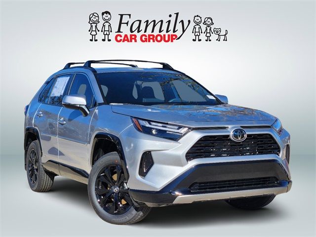 2025 Toyota RAV4 Hybrid SE