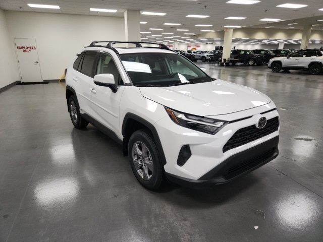 2025 Toyota RAV4 Hybrid XLE