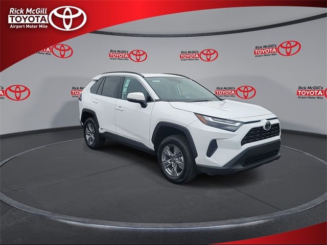 2025 Toyota RAV4 Hybrid XLE