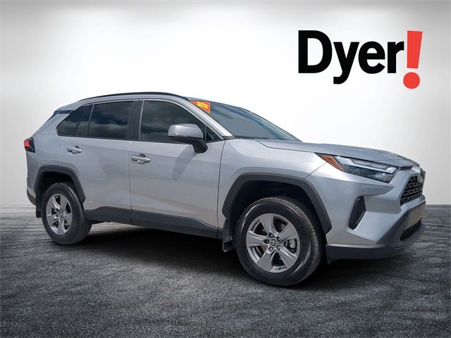 2025 Toyota RAV4 Hybrid XLE