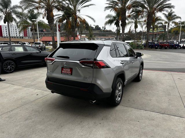 2025 Toyota RAV4 Hybrid XLE