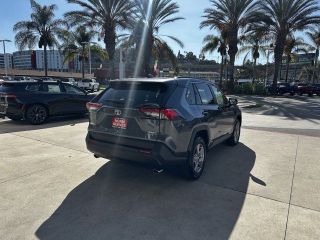 2025 Toyota RAV4 Hybrid XLE