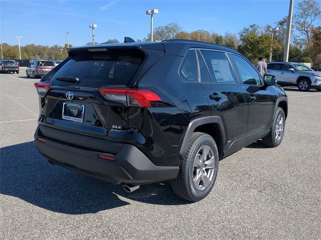 2025 Toyota RAV4 Hybrid XLE