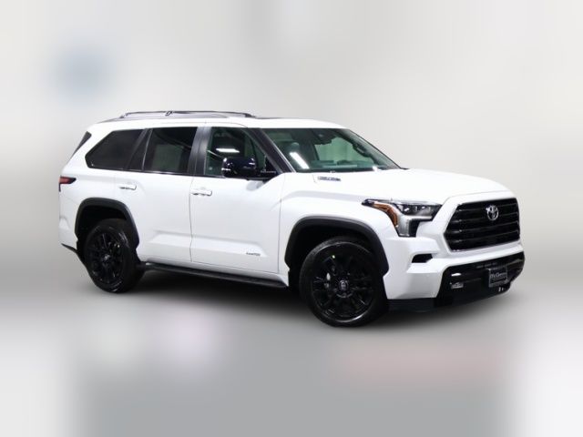 2025 Toyota Sequoia SR5