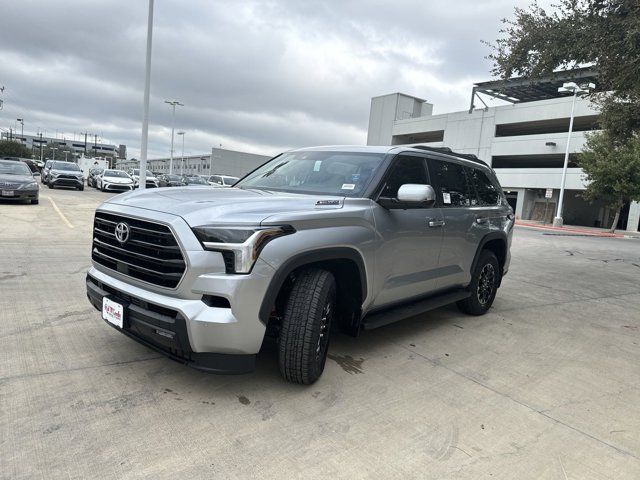 2025 Toyota Sequoia SR5