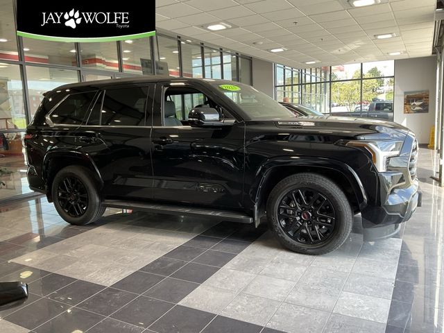 2025 Toyota Sequoia SR5