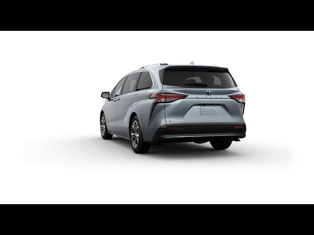 2025 Toyota Sienna Platinum