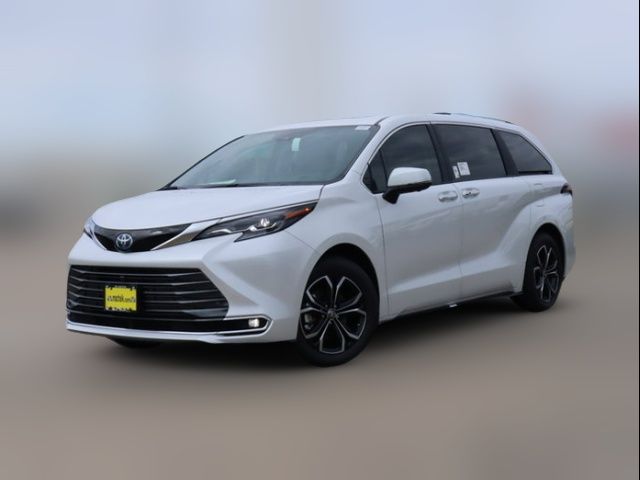 2025 Toyota Sienna Platinum