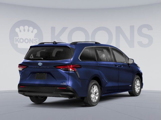 2025 Toyota Sienna LE