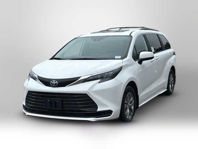 2025 Toyota Sienna LE