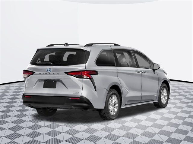 2025 Toyota Sienna LE