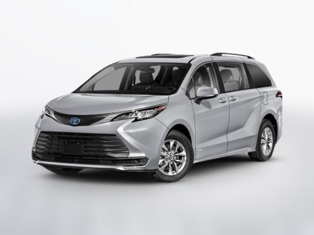 2025 Toyota Sienna LE