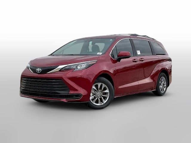 2025 Toyota Sienna LE