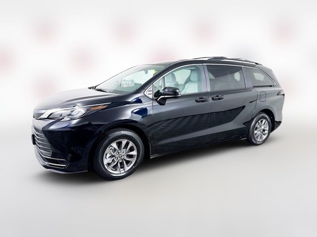 2025 Toyota Sienna LE