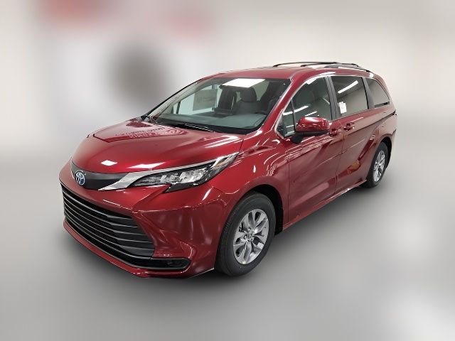 2025 Toyota Sienna LE