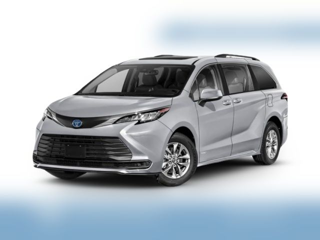 2025 Toyota Sienna LE