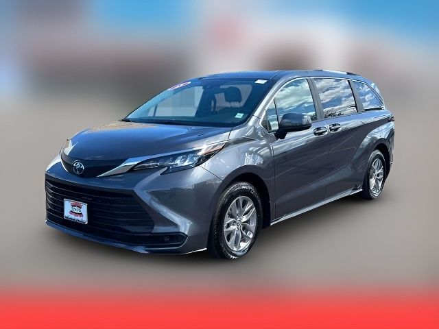2025 Toyota Sienna LE