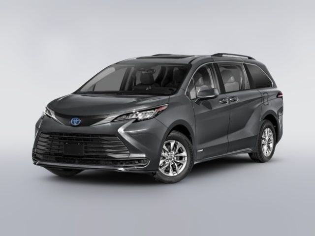 2025 Toyota Sienna LE
