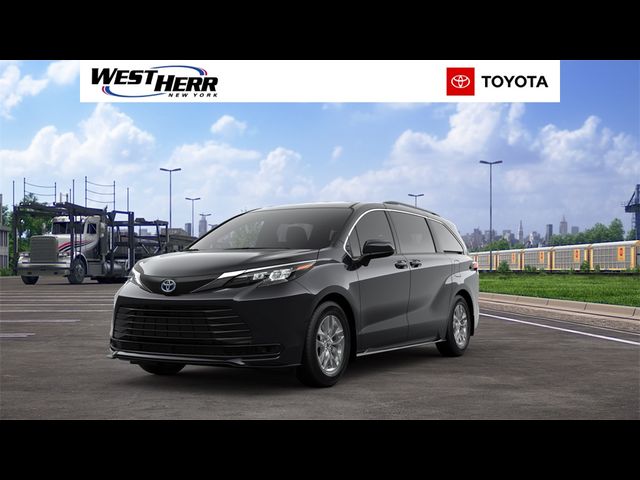 2025 Toyota Sienna LE