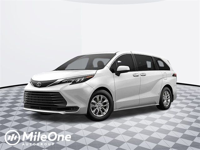 2025 Toyota Sienna LE