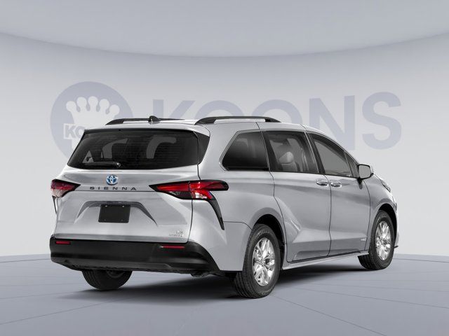 2025 Toyota Sienna LE