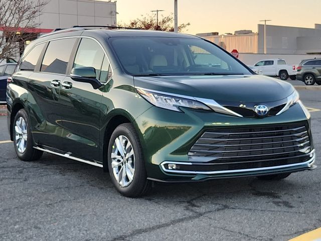 2025 Toyota Sienna Limited