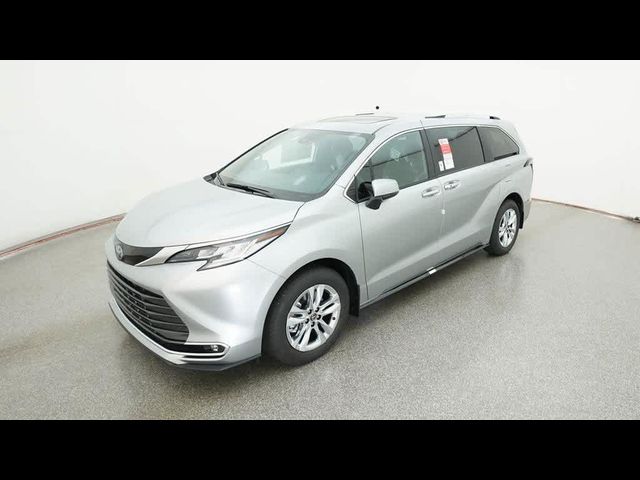 2025 Toyota Sienna Limited