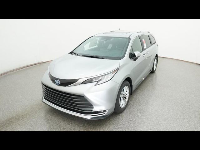 2025 Toyota Sienna Limited