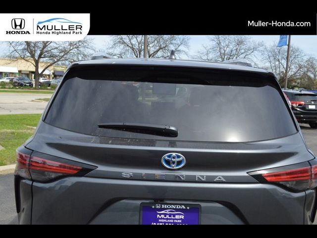 2025 Toyota Sienna Limited