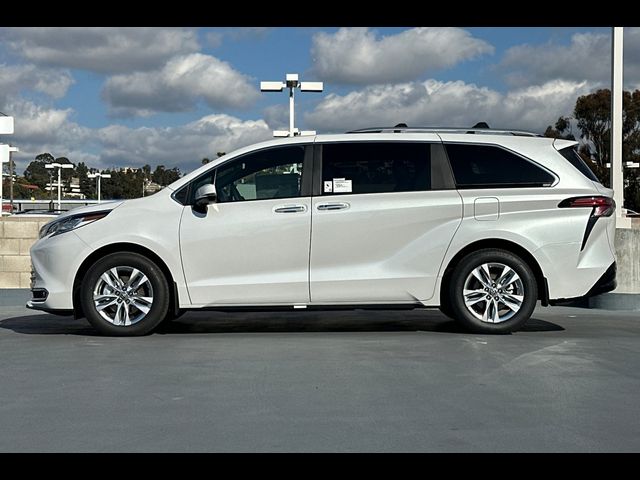 2025 Toyota Sienna Limited