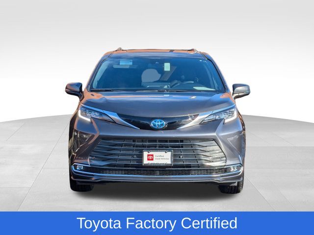 2025 Toyota Sienna Limited