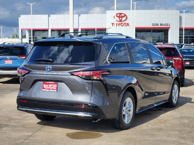 2025 Toyota Sienna Limited